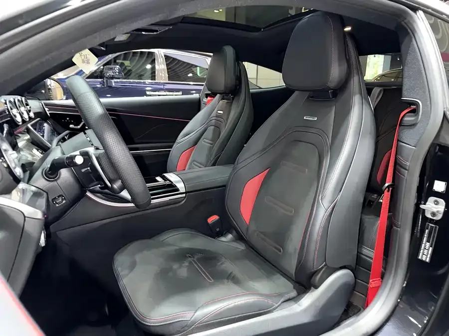 Mercedes-Benz CLE AMG Mercedes-Benz CLE AMG 2024 AMG CLE 53 4MATIC+ Coupe 2025 — миниатюра 4