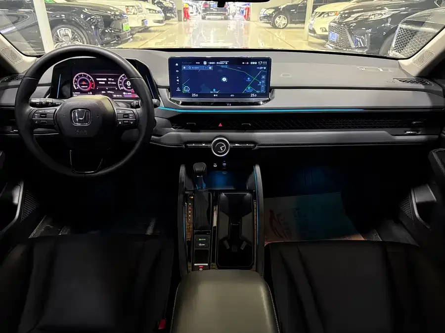 Honda Accord Accord 2024 260TURBO Luxury Edition 2024 — миниатюра 4