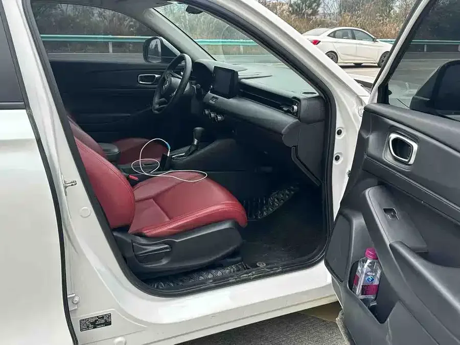 Honda WR-V 2023 1.5L CVT Hot Edition 2023 — миниатюра 5