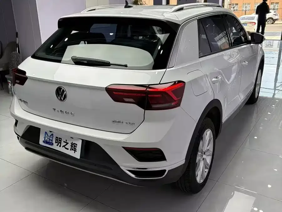 Volkswagen T-ROC T-ROC 2022 280TSI DSG 2WD Elite PLUS 2023 — миниатюра 4