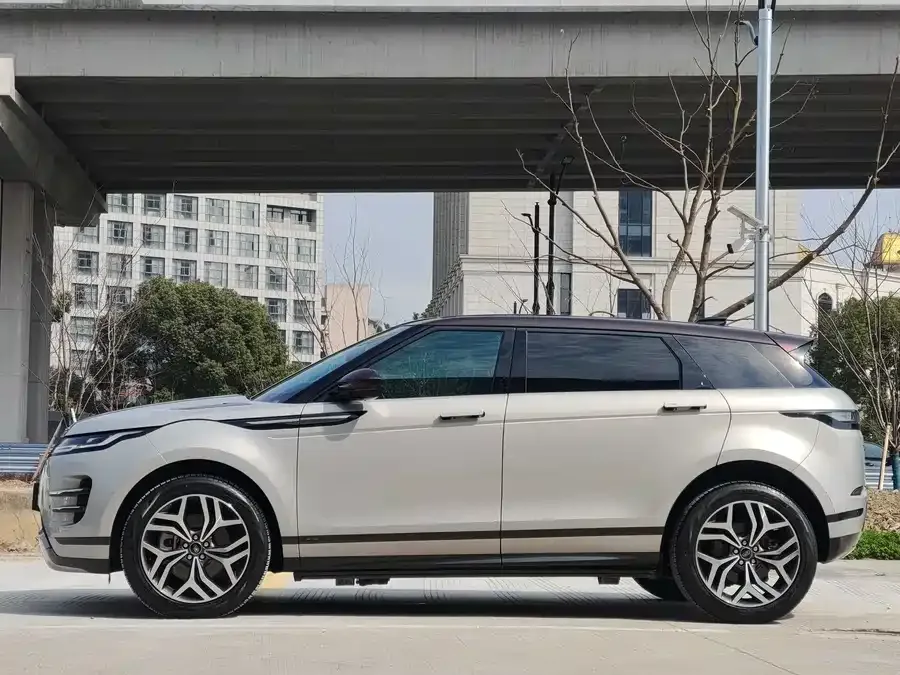 Land Rover Range Rover Aurora Range Rover Evoque 2021 Evoque L 249PS R-Dynamic First edition 2022 — миниатюра 2