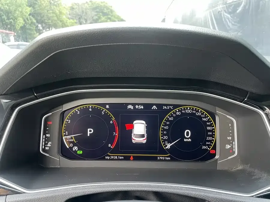 Volkswagen T-ROC T-ROC 2021 280TSI DSG 2WD Comfort Smart Edition 2022 — миниатюра 4
