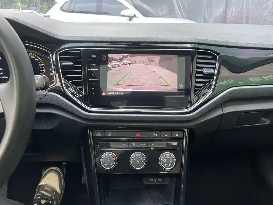 Volkswagen T-ROC T-ROC 2021 280TSI DSG 2WD Comfort Smart Edition 2022 — миниатюра 5