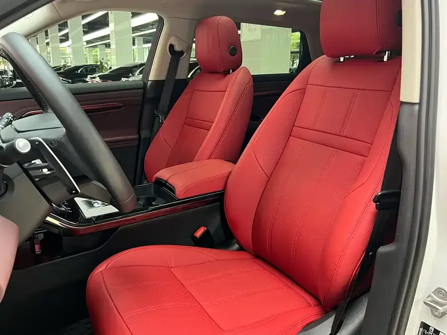 Land Rover Range Rover Aurora Range Rover Aurora 2023 Aurora L 249PS Luxury Edition 2023 — миниатюра 3