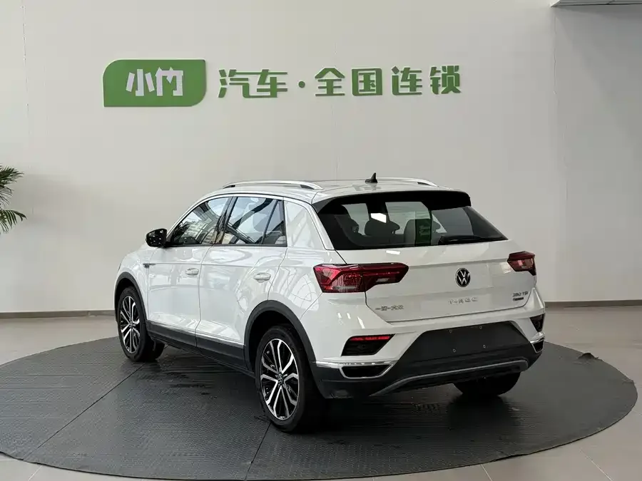 Volkswagen T-ROC T-ROC 2021 facelift 280TSI DSG four-wheel drive luxury intelligent version 2022 — миниатюра 2