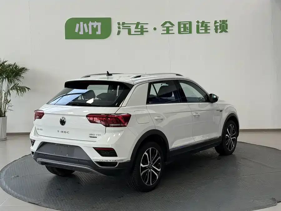 Volkswagen T-ROC T-ROC 2021 facelift 280TSI DSG four-wheel drive luxury intelligent version 2022 — миниатюра 4