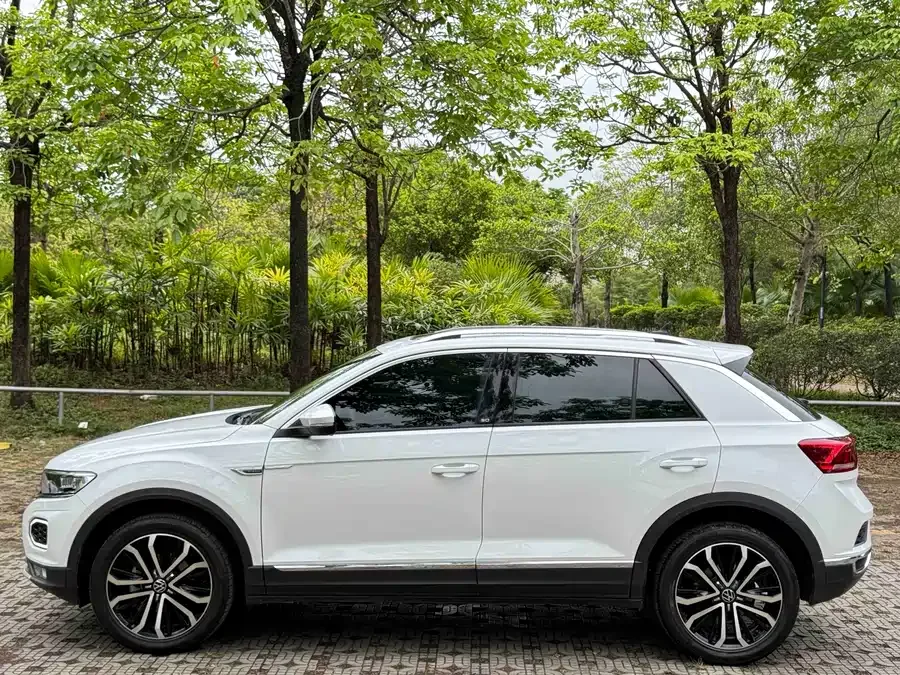 Volkswagen T-ROC T-ROC 2022 280TSI DSG 2WD Comfort PLUS 2022 — миниатюра 3