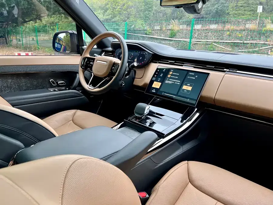 Land Rover Range Rover Sport Range Rover Sport 2024 400PS Classic Edition 2025 — миниатюра 4