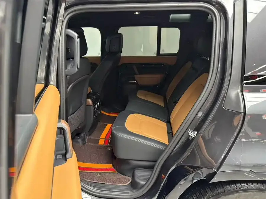 Land Rover guard Land Rover Defender 2024 110 3.0T P400 X-DYNAMIC HSE 2024 — миниатюра 2