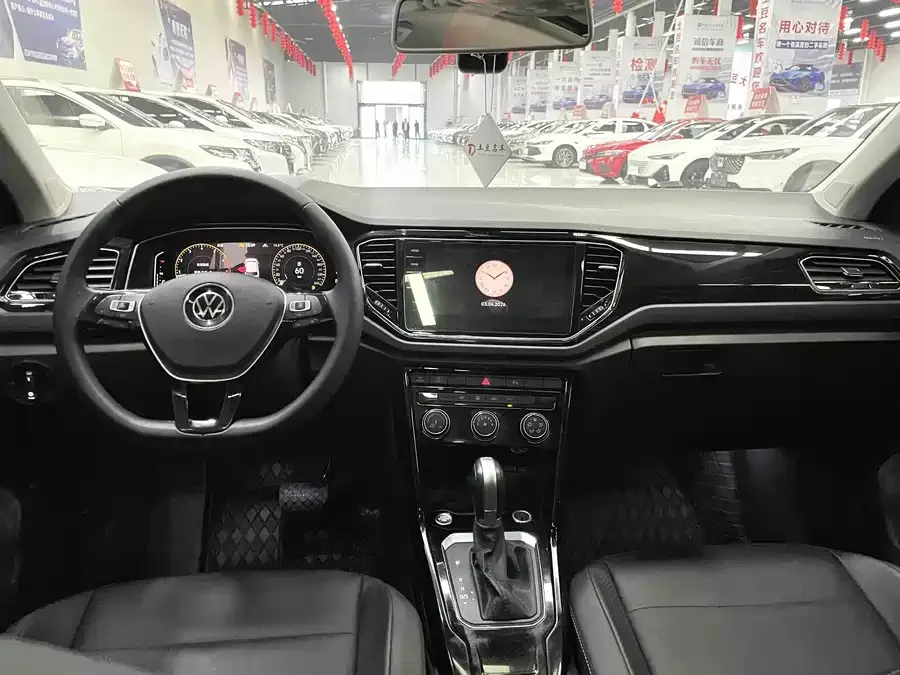 Volkswagen T-ROC T-ROC 2022 280TSI DSG 2WD Comfort PLUS 2022 — миниатюра 3