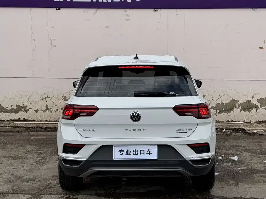 Volkswagen T-ROC T-ROC 2021 facelift 280TSI DSG four-wheel drive luxury intelligent version 2022 — миниатюра 2