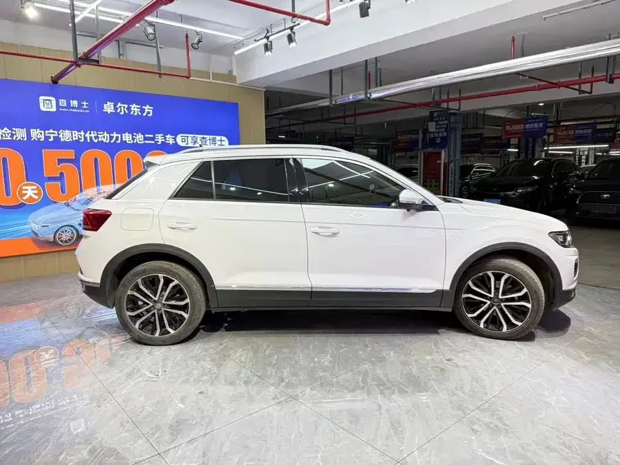 Volkswagen T-ROC T-ROC 2021 280TSI DSG two-wheel drive luxury intelligent connected version 2022 — миниатюра 3