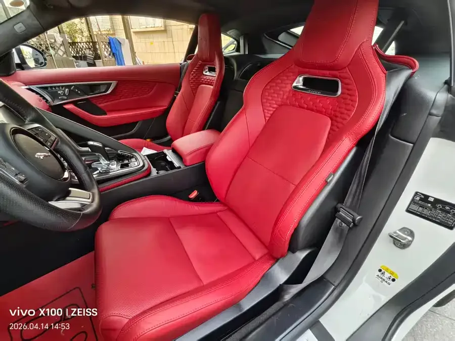 Jaguar F-Type 2022 P300 hardtop version R-DYNAMIC BLACK 2022 — миниатюра 3