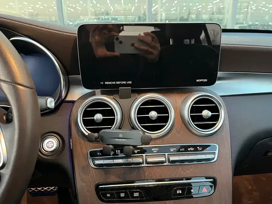 Mercedes-Benz GLC-Class Mercedes-Benz GLC 2022 GLC 300 L 4MATIC Dynamic Collector's Edition 2022 — миниатюра 3