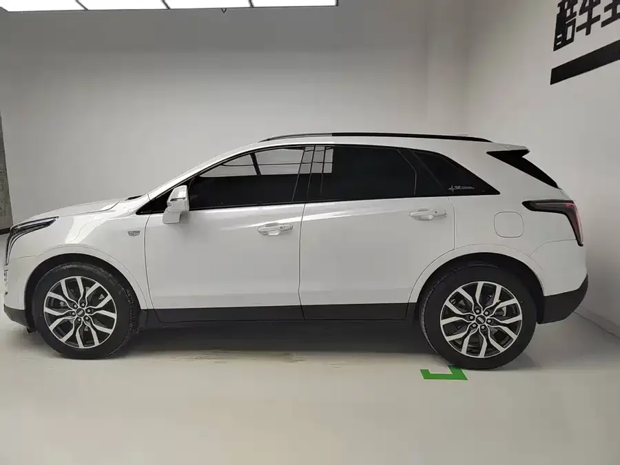 Cadillac XT5 2024 2.0T 4WD Luxury Edition (Hummingbird Edition) 2024 — миниатюра 3