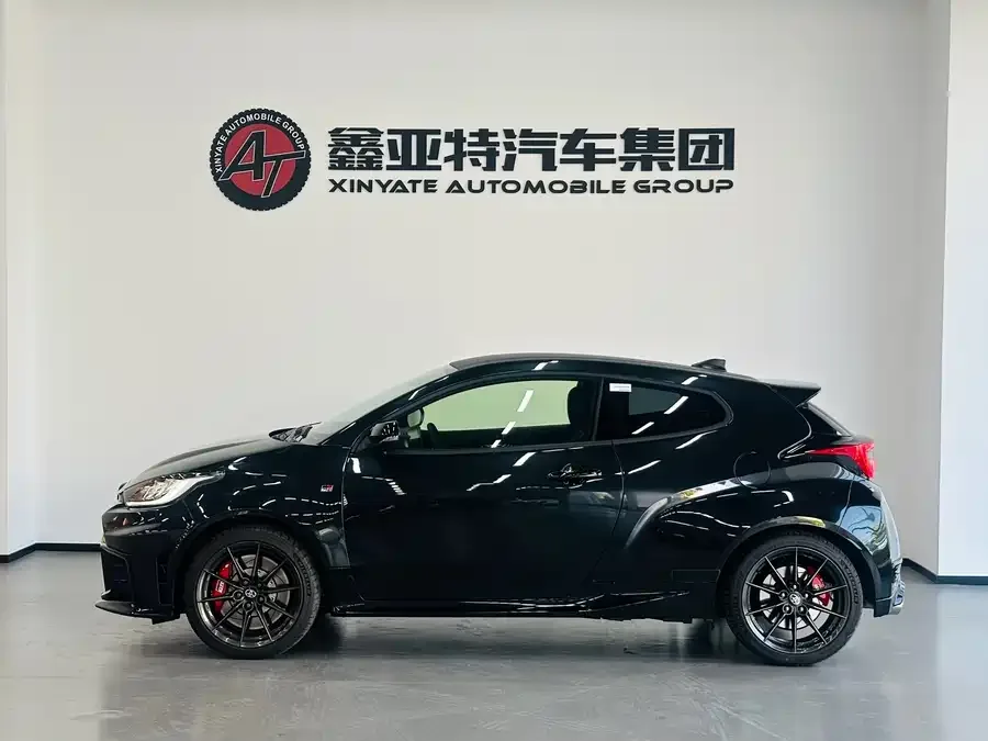 Toyota GR YARIS GR Yaris 2025 GR Evolution 2026 — миниатюра 2