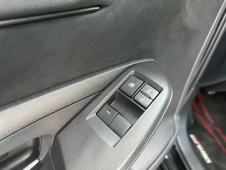Toyota GR YARIS GR Yaris 2025 GR Evolution 2026 — миниатюра 3
