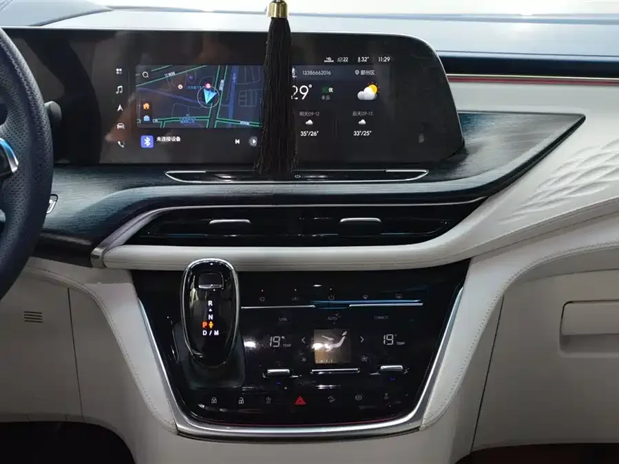 Buick GL8 2022 Avenir Four-seat Premium Edition 2023 — миниатюра 5