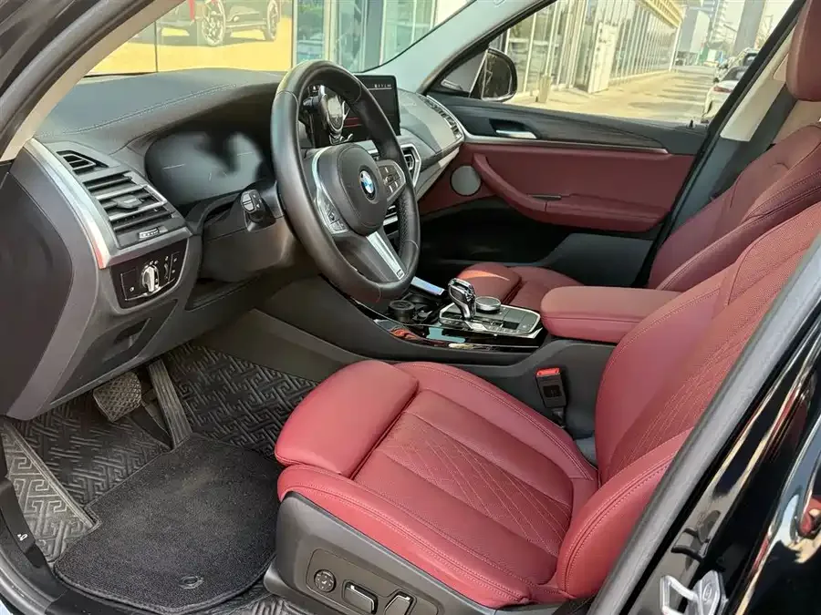 BMW X3 2023 facelift xDrive30i Leading M Night Edition 2024 — миниатюра 5
