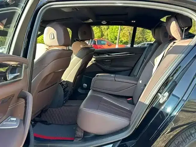 BMW 5 Series BMW 5 Series 2022 530Li Leading Luxury Package 2022 — миниатюра 4