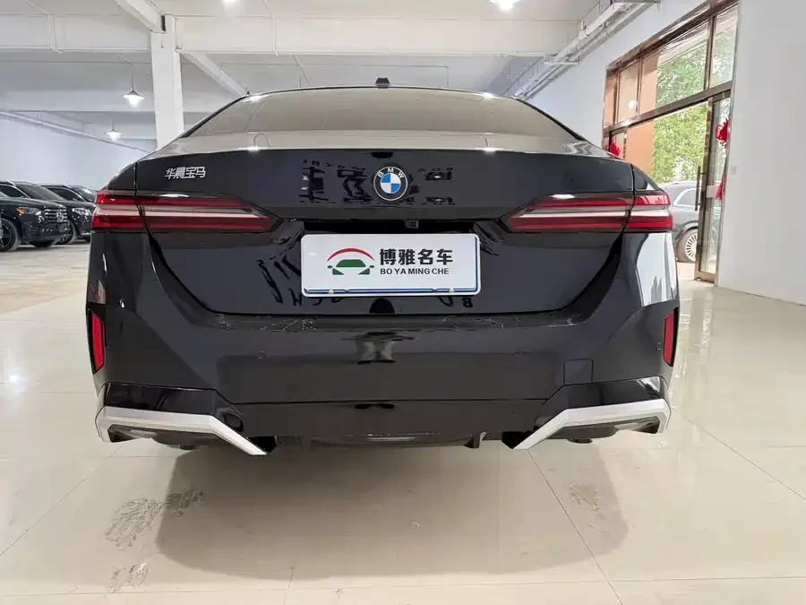 BMW 5 Series BMW 5 Series 2025 530Li xDrive M Sport Package 2025 — миниатюра 4