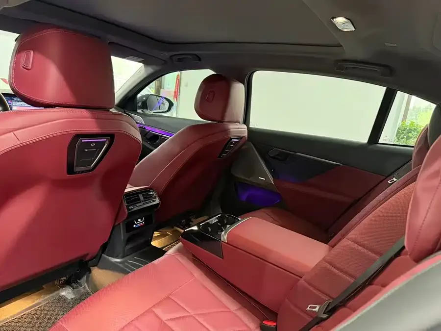 BMW 5 Series BMW 5 Series 2025 530Li xDrive M Sport Package 2025 — миниатюра 5