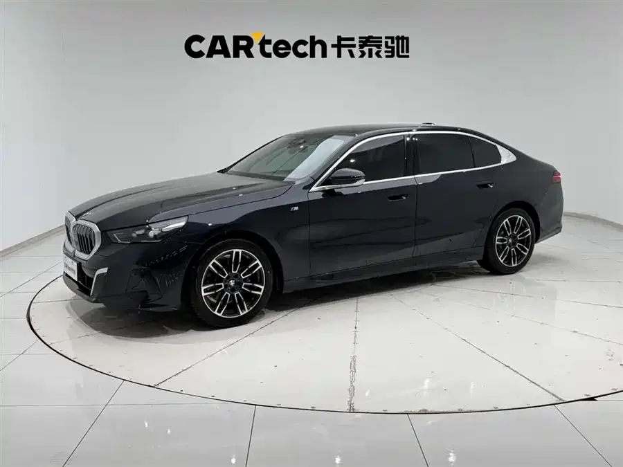 BMW 5 Series 2025