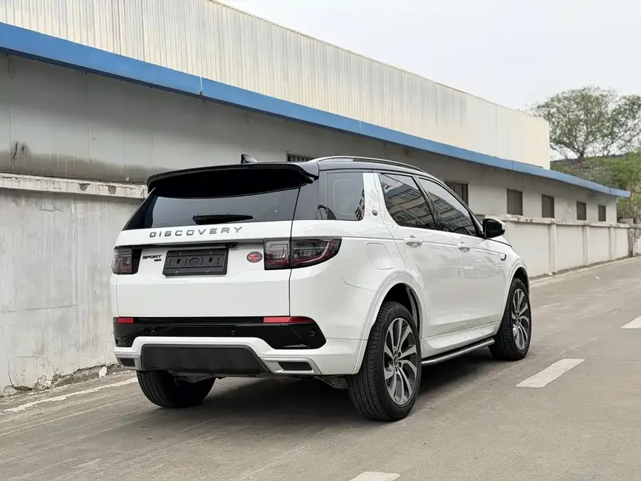 Land Rover Pre-owned Discovery Sports Discovery Sport 2022 249PS R-Dynamic S Performance Edition 5 Seaters 2023 — миниатюра 3