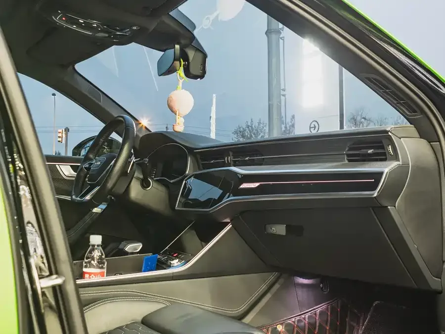 Audi RS6 2022 RS 6 4.0T Avant 2022 — миниатюра 2