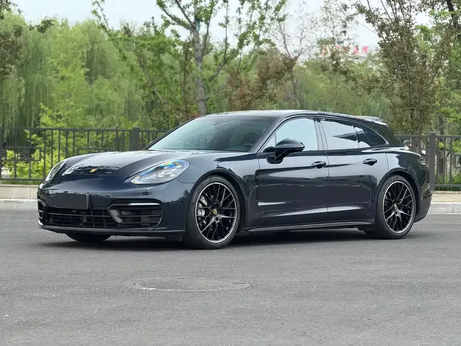 Porsche Panamera 2022