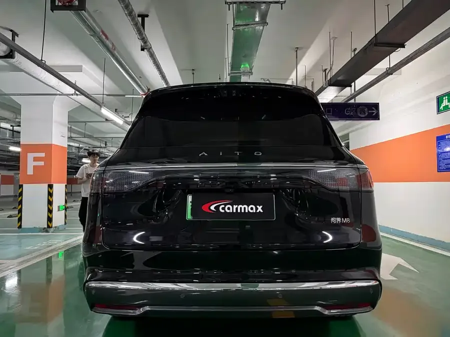 AITO M8 Wenjie M8 2025 Extended Range Max+ Version 53.4kWh 5-Seat Version (192-line LiDAR) 2025 — миниатюра 2