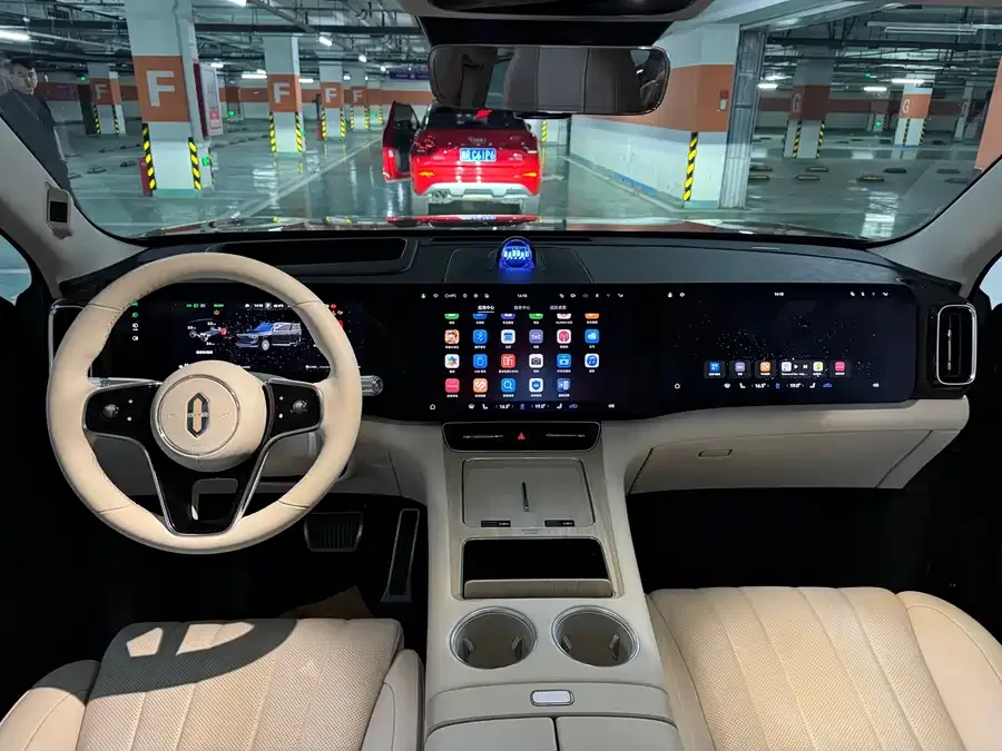 AITO M8 Wenjie M8 2025 Extended Range Max+ Version 53.4kWh 5-Seat Version (192-line LiDAR) 2025 — миниатюра 3