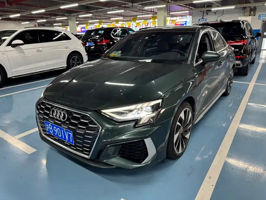 Audi A3 2023 A3L Limousine 35 TFSI Fashion Sports 2022 — фото 1, купить с доставкой в Москву