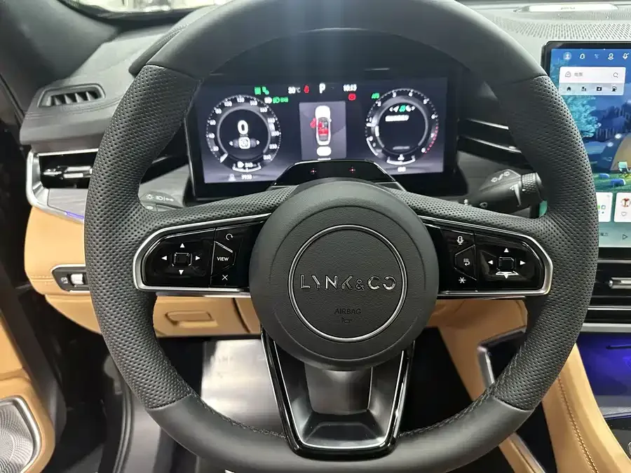 Lynk & Co 09 Lynk & Co 09 2026 2.0T AWD Explorer Edition Ultra 2026 — миниатюра 2