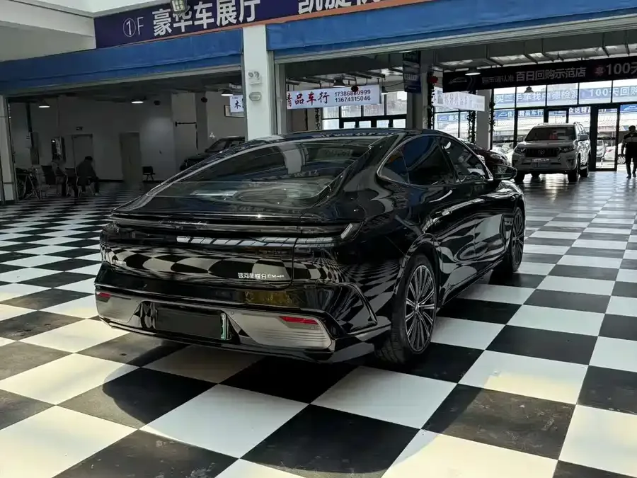 Geely Galaxy Star 8 Galaxy Star 8 2025 130km EM-P Starship Edition 2025 — миниатюра 4