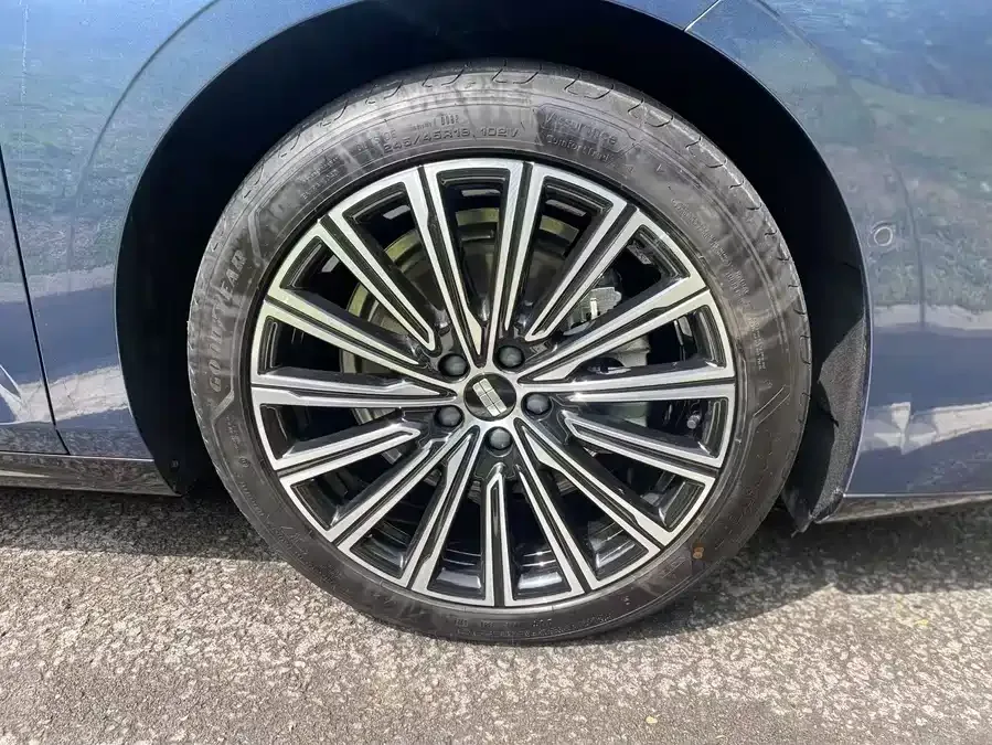 Geely Galaxy Star 8 Galaxy Star 8 2025 130km EM-P Starship Edition 2025 — миниатюра 3