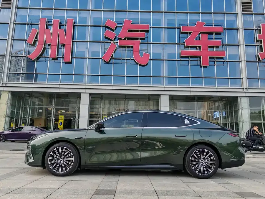 Geely Galaxy Star 8 Galaxy Star 8 2025 130km EM-P Starship Edition 2025 — миниатюра 2