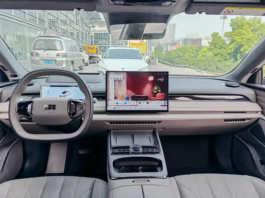 Geely Galaxy Star 8 Galaxy Star 8 2025 130km EM-P Starship Edition 2025 — миниатюра 5