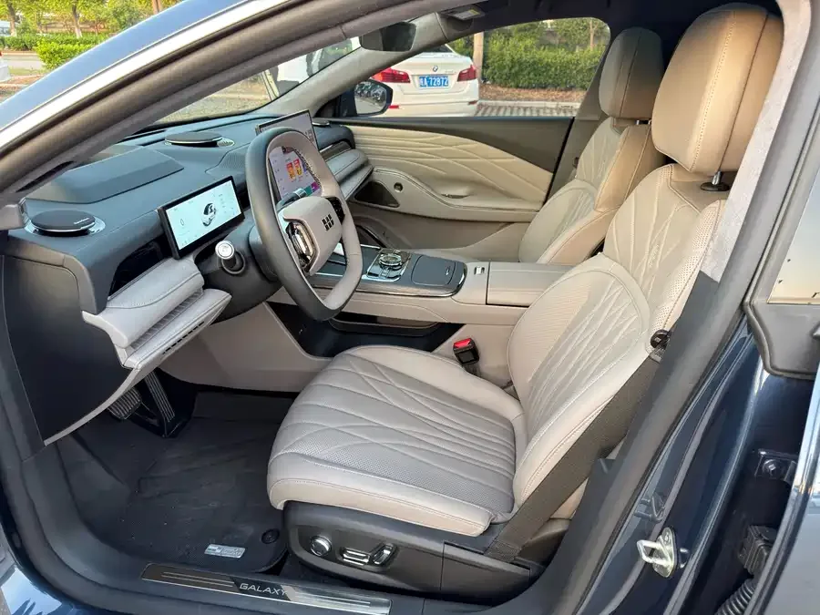 Geely Galaxy Star 8 Galaxy Star 8 2025 130km EM-P Starship Edition 2025 — миниатюра 3