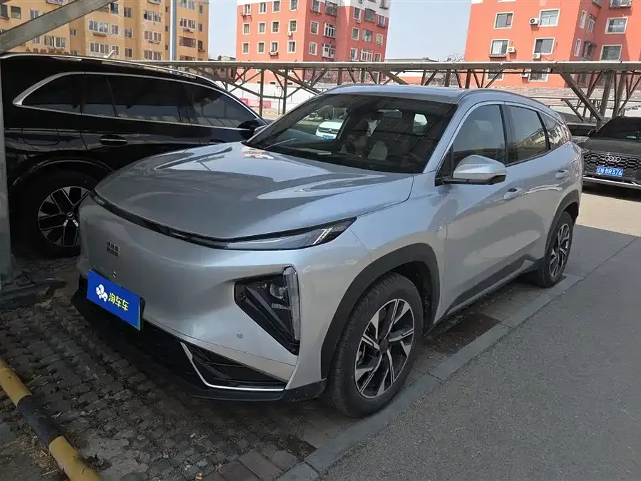 Geely Galaxy L7 Galaxy L7 2025 EM-i 115km Long Range Edition 2025 — фото 1, купить с доставкой в Москву