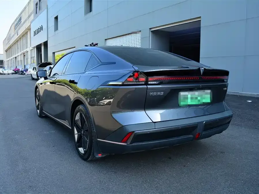 Deepal dark blue SL03 Dark Blue SL03 2022 1.5L 1200 Extended Range Edition 2023 — миниатюра 5
