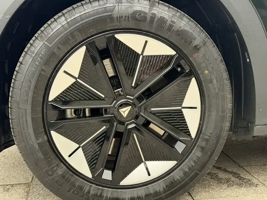 Deepal dark blue S07 Dark Blue S07 2024 121Max Honor Edition 2024 — миниатюра 4