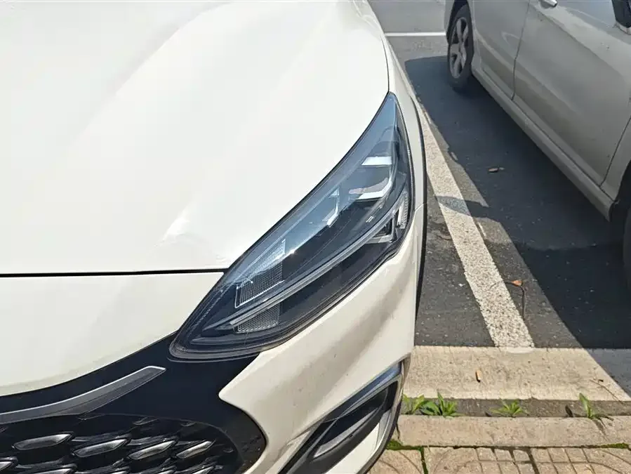 Ford Focus 2021 Focus Shooting Brake EcoBoost 180 Automatic Shooting Brake 2022 — миниатюра 2