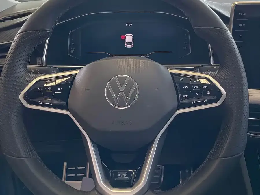 Volkswagen Tiguan L Tiguan L 2022 330TSI Automatic 2WD R-Line Enjoy Edition 2022 — миниатюра 4