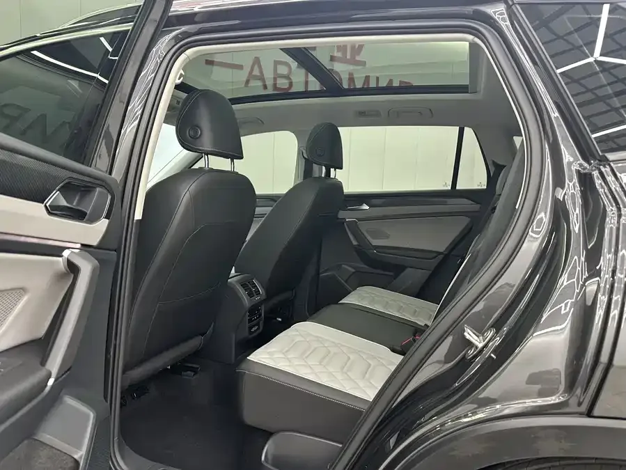 Volkswagen Tayron Tanyue 2023 280TSI 2WD Luxury Plus Advanced Edition 2022 — миниатюра 2