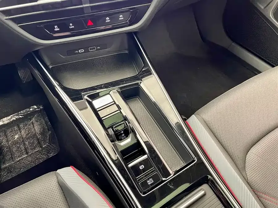 Volkswagen Lamando 2022 Lingdu Lingdu L 280TSI DSG Cool Edition 2022 — миниатюра 5