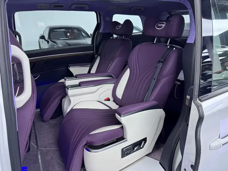 GAC Trumpchi M8 Trumpchi M8 2021 Lead Show Series 390T Exclusive Edition 2022 — миниатюра 2