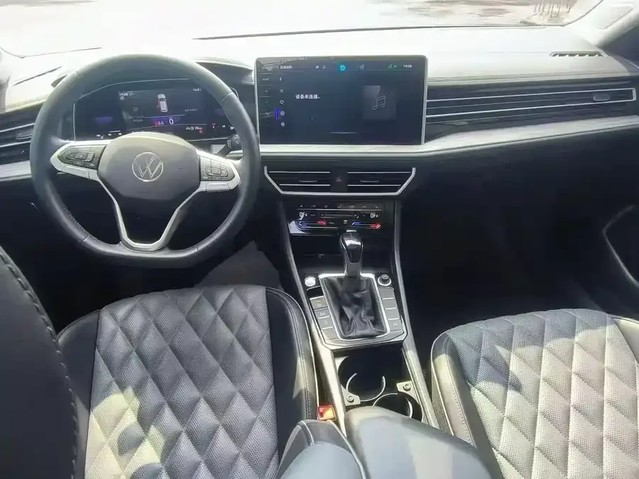 Volkswagen Sagitar 2024 Sagitar 300TSI DSG Flying Edition 2024 — миниатюра 5