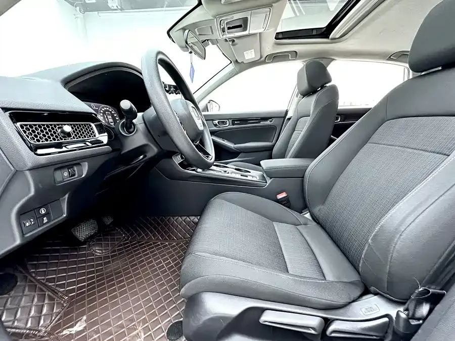 Honda Civic 2023 Civic 240TURBO CVT Sporty C-Stage Special Edition 2023 — миниатюра 2
