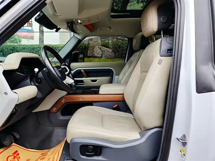 Land Rover guard Land Rover Defender 2022 90 2.0T P300 Tiger Ambition Edition 2022 — миниатюра 5